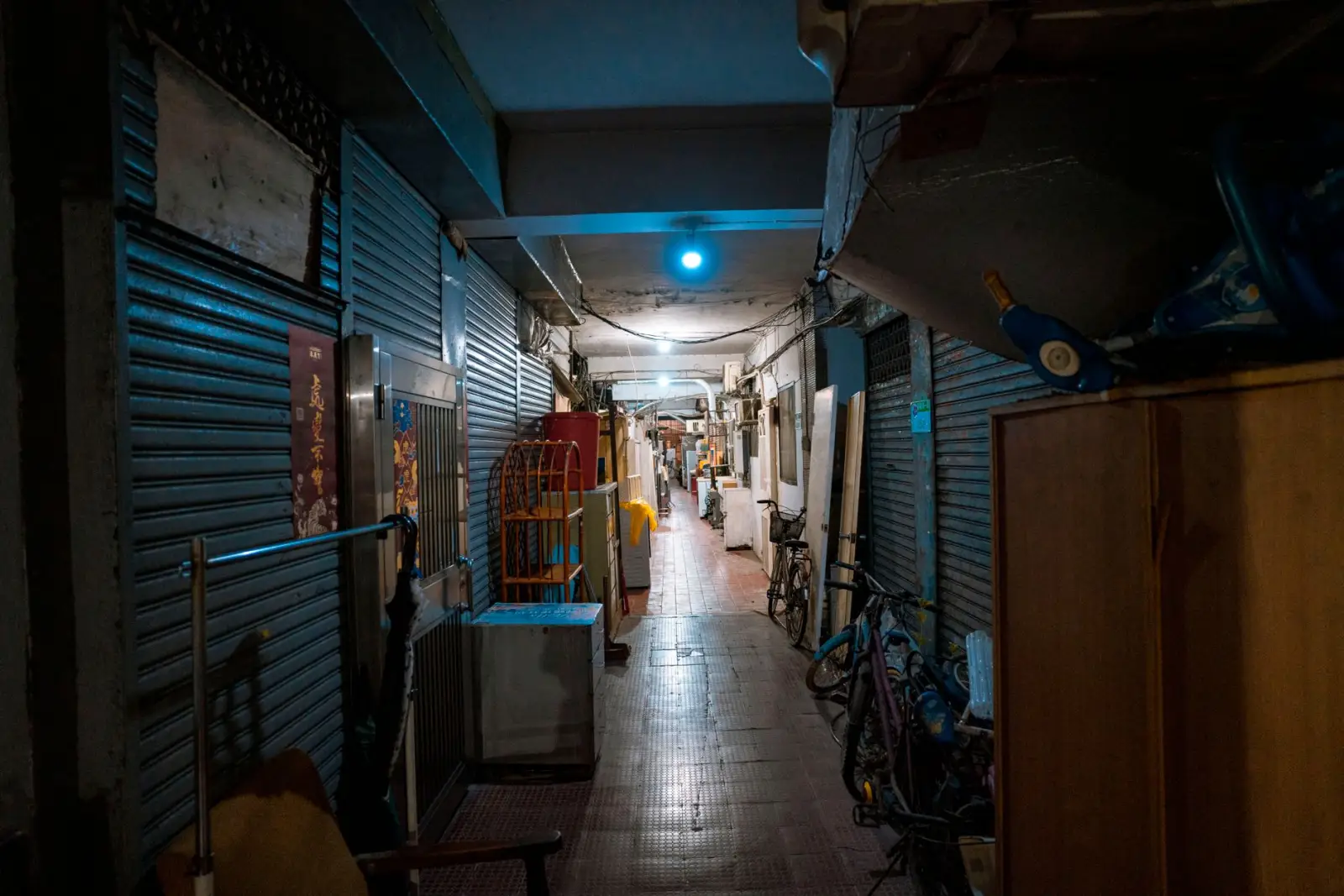 商场酒店照明方案：筒灯与轨道灯搭配应用指南