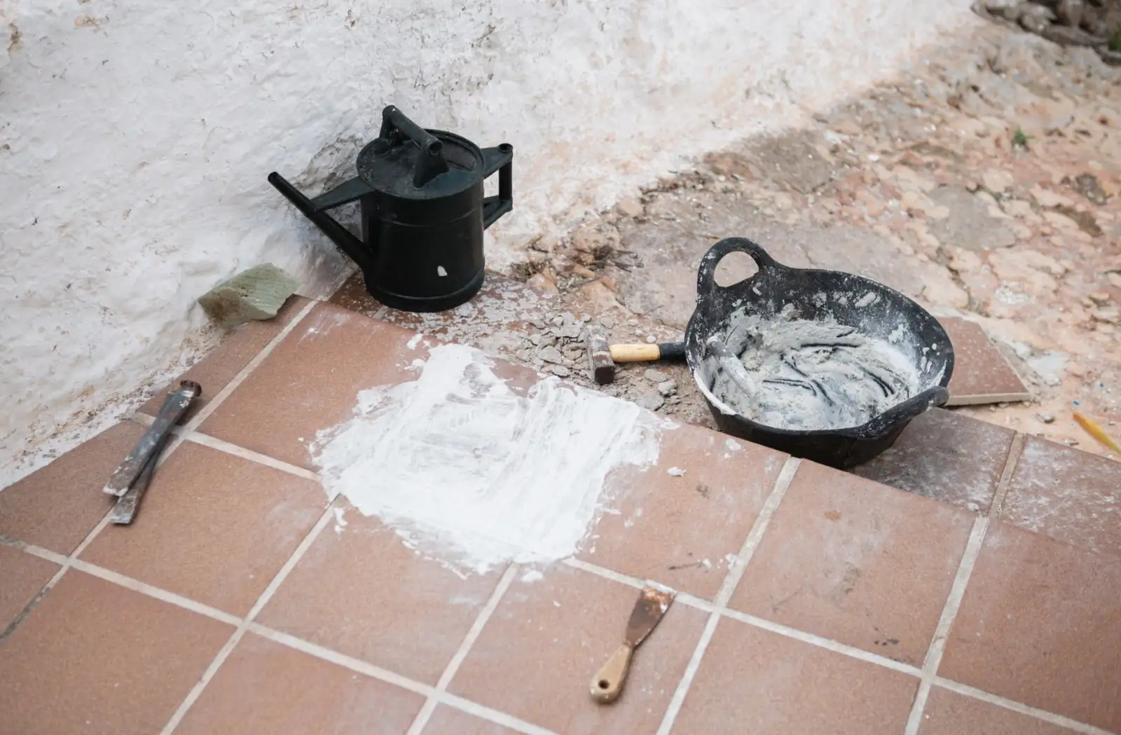 重庆商场酒店商业照明：轨道灯与射灯搭配方案设计要点